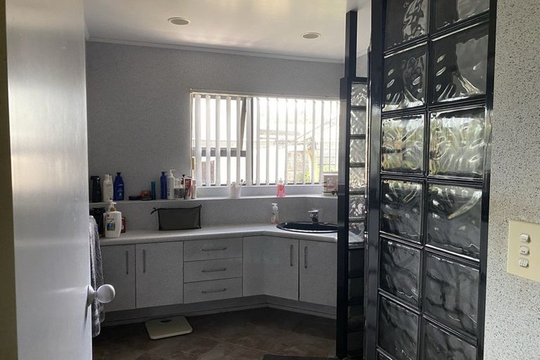 Photo of property in 40 Collins Street, Hawera, 4610