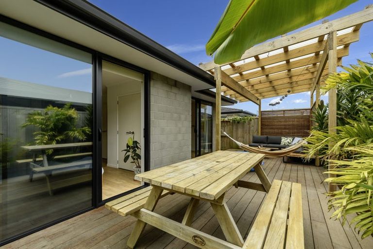 Photo of property in 41 Hills View Drive, Papamoa, 3118