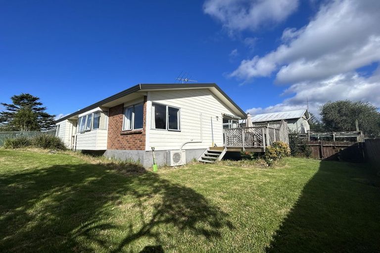 Photo of property in 79a Godley Road, Green Bay, Auckland, 0604