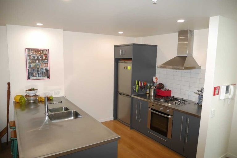 Photo of property in Sol Apartments, 32/37 Jessie Street, Te Aro, Wellington, 6011