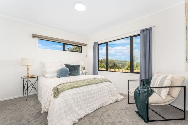 Photo of property in 9 Paparoa Crescent, Aotea, Porirua, 5024