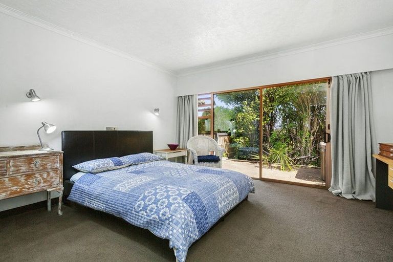 Photo of property in 18-20 Emerald Glen Road, Paekakariki, Paraparaumu, 5032