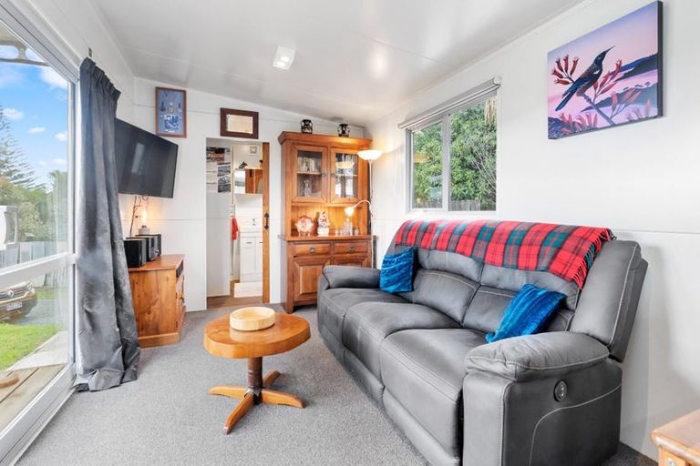 Photo of property in 17 Moana View, Raumanga, Whangarei, 0110