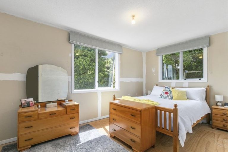 Photo of property in 51 Cypress Drive, Maungaraki, Lower Hutt, 5010
