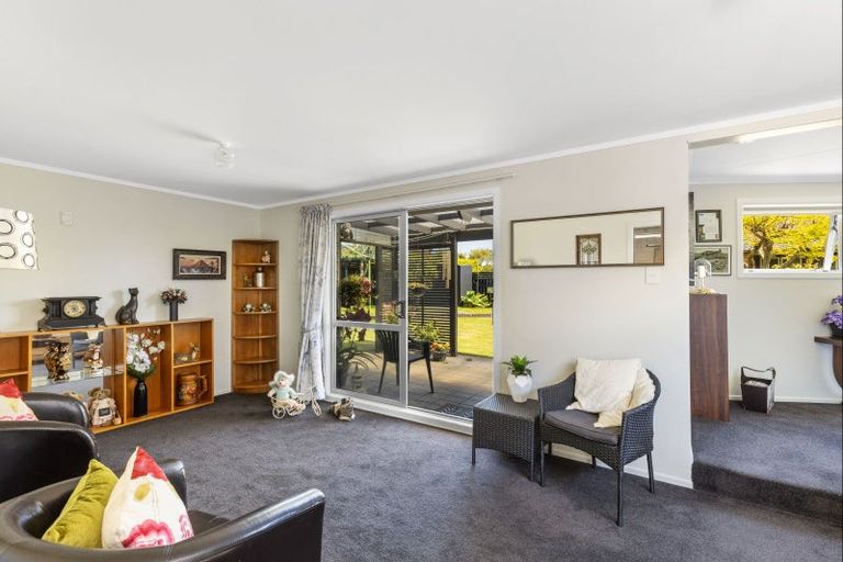 Photo of property in 38 Wairau Road, Oakura, 4314