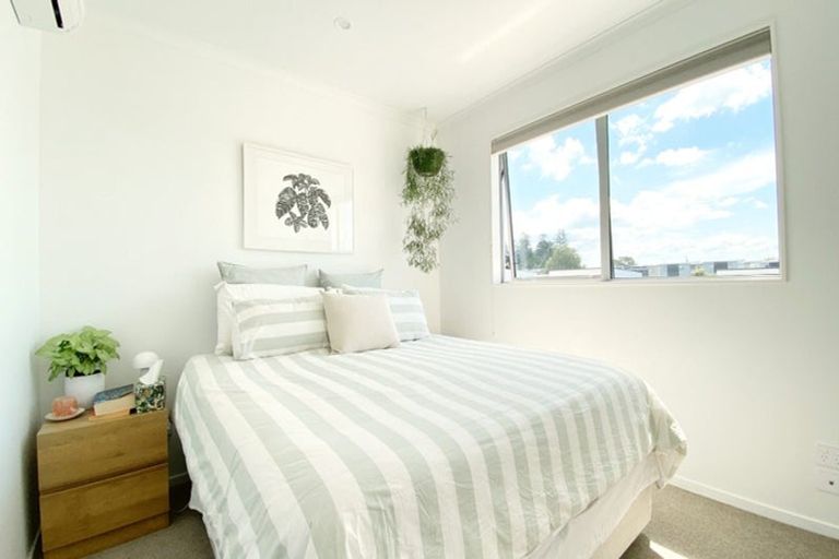 Photo of property in 31 Ngae Place, Mangere East, Auckland, 2024