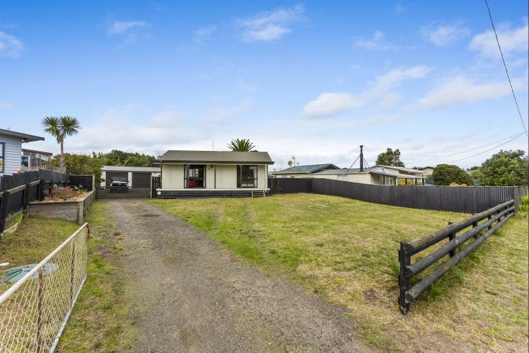 Photo of property in 27 Ruanui Street, Himatangi Beach, Foxton, 4891