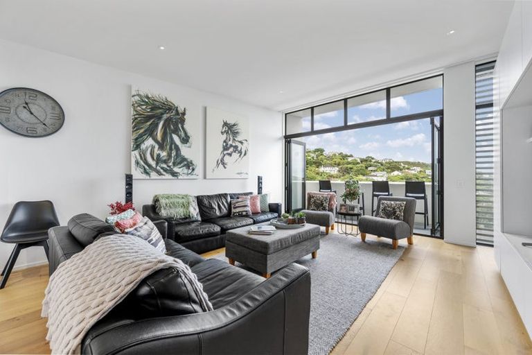 Photo of property in 4 Mary Dobson Way, Island Bay, Wellington, 6023