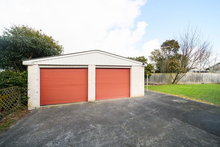 Photo of property in 21 Chadwick Place, Highbury, Palmerston North, 4412