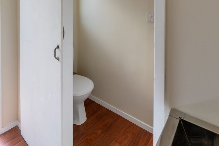 Photo of property in 68 Kohekohe Street, New Lynn, Auckland, 0600