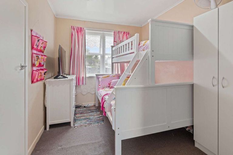 Photo of property in 305 Hazelmere Crescent, Te Awamutu, 3800