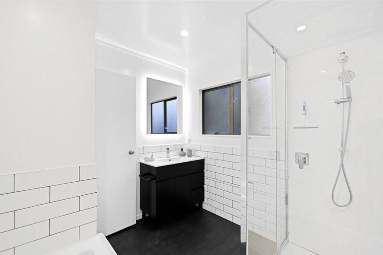 Photo of property in 12 Pohutukawa Drive, Pukete, Hamilton, 3200