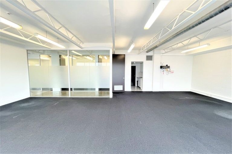 Photo of property in 1b/6 Kingdon Street, Newmarket, Auckland, 1023