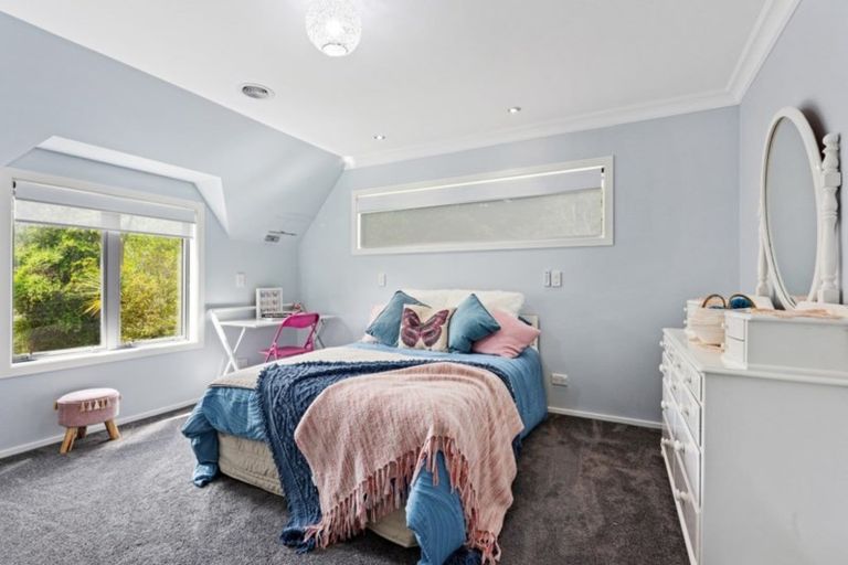 Photo of property in 27c Chatsworth Road, Silverstream, Upper Hutt, 5019