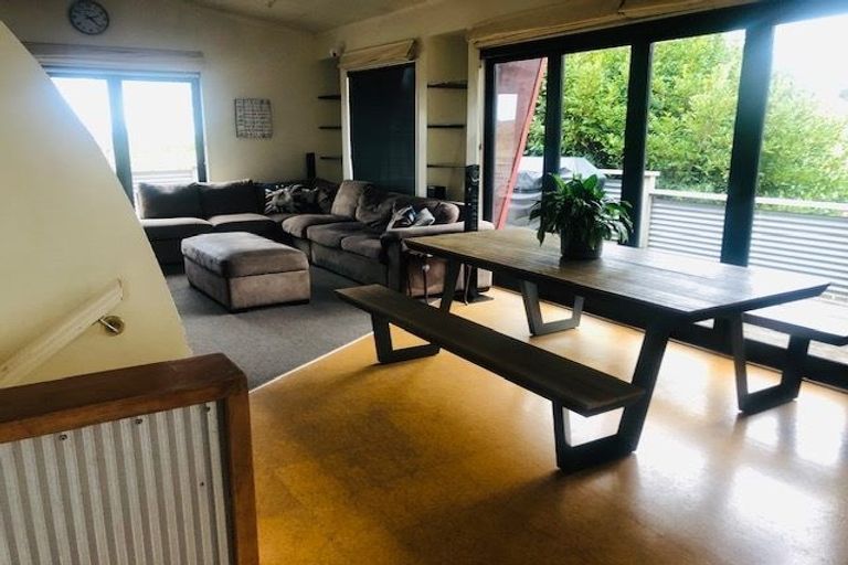 Photo of property in 5 Makora Road, Otaihanga, Paraparaumu, 5036