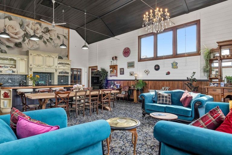 Photo of property in 105 High Street South, Eltham, 4322