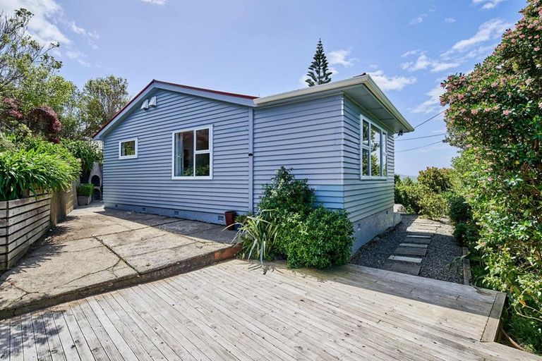 Photo of property in 10 Monowai Road, Johnsonville, Wellington, 6037