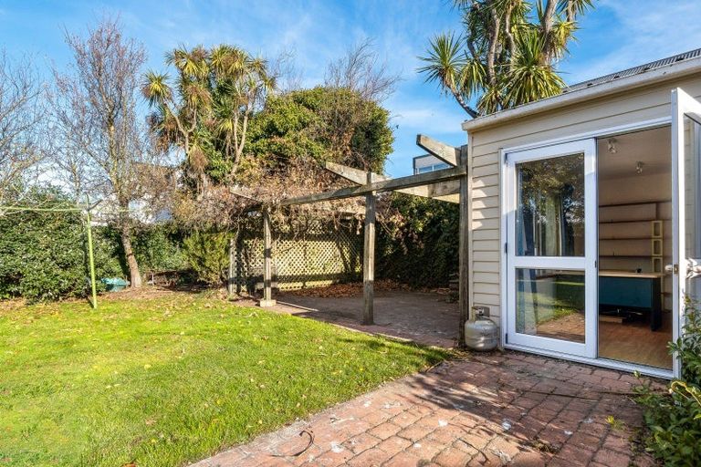 Photo of property in 78 Weston Road, St Albans, Christchurch, 8052