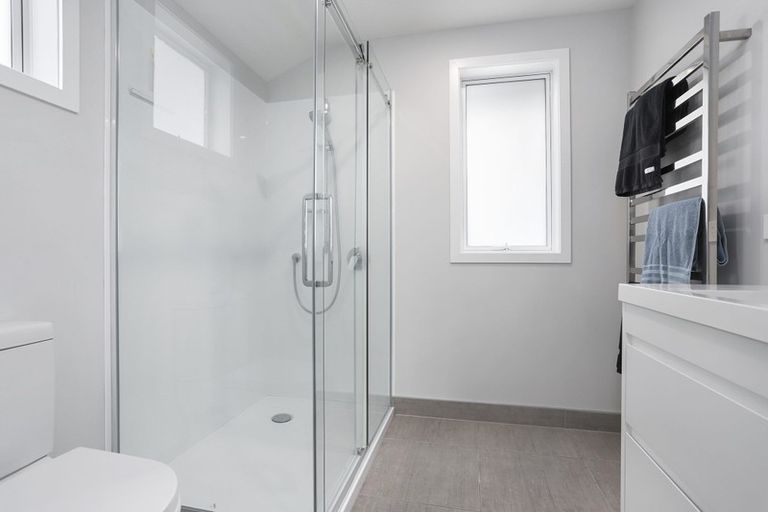 Photo of property in 4 Sir Lincoln Drive, Kumeu, 0810