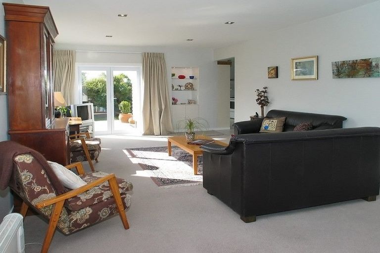 Photo of property in 11 Hallewell Crescent, Johnsonville, Wellington, 6037