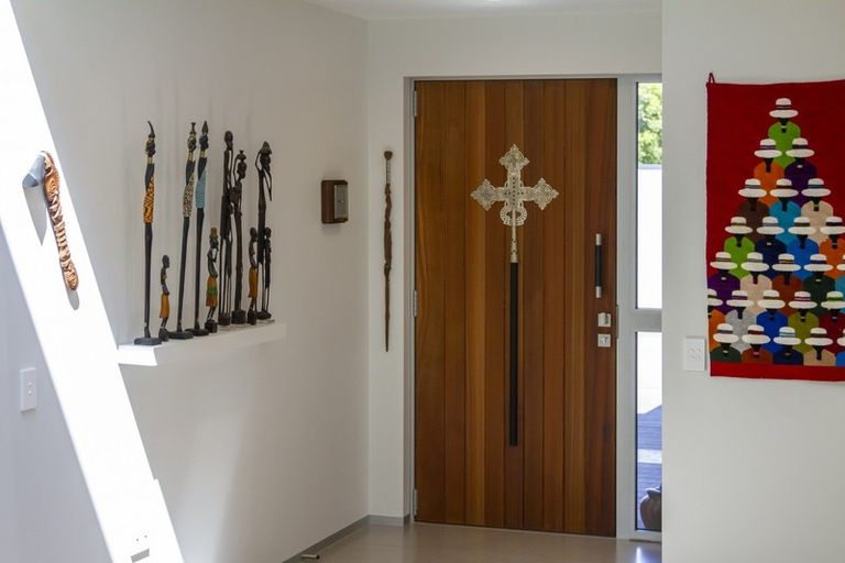 Photo of property in 6 Bressay Way, Waikanae, 5036