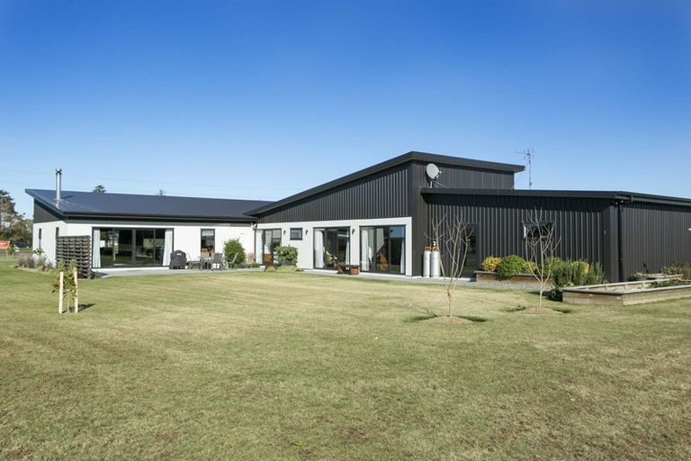Photo of property in 142 Tarbottons Road, Tinwald, Ashburton, 7700