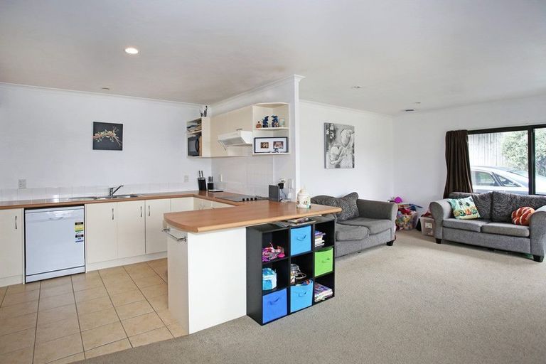 Photo of property in 11 George Arthur Place, Pukekohe, 2120
