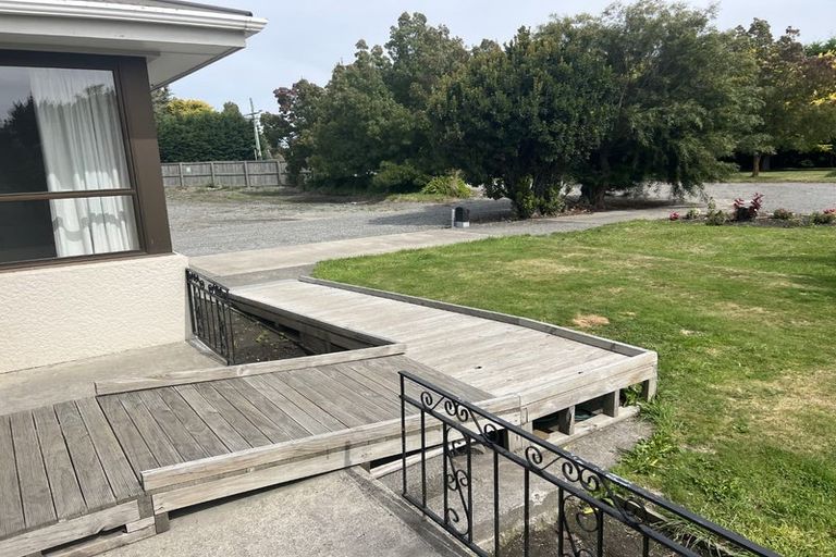 Photo of property in 500 Sawyers Arms Road, Harewood, Christchurch, 8051