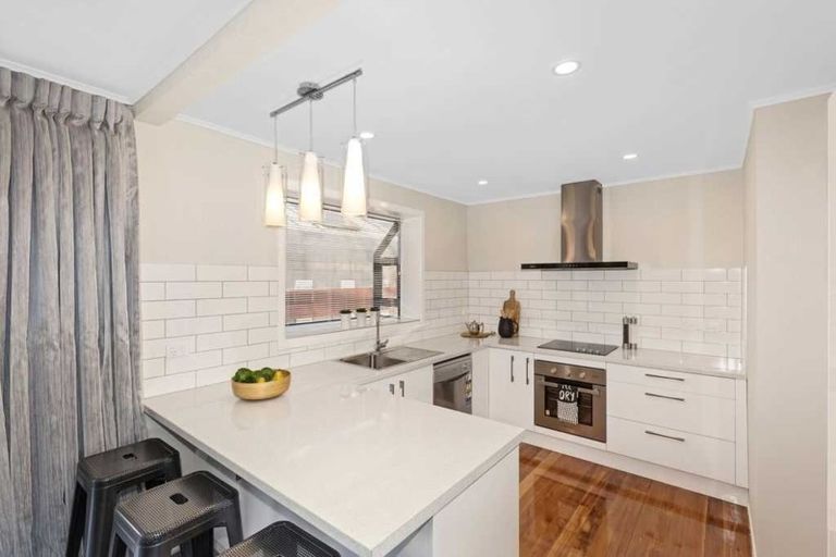 Photo of property in 48b Queens Grove, Hutt Central, Lower Hutt, 5010