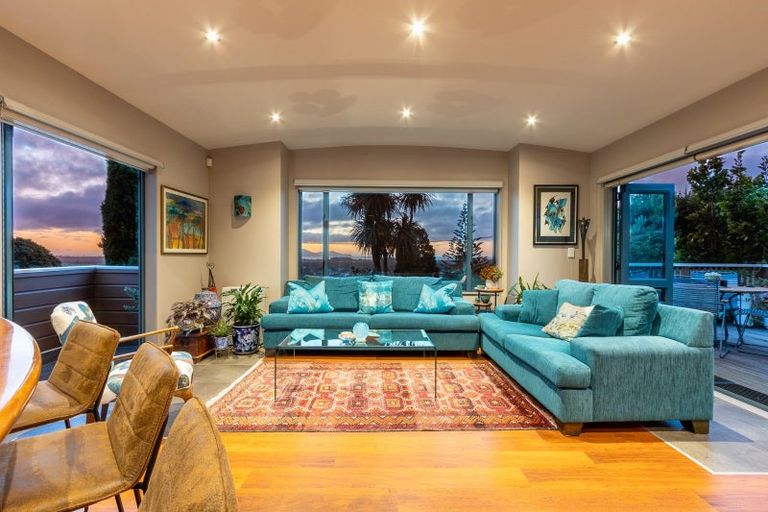 Photo of property in 41a Kotare Street, Waikanae, 5036