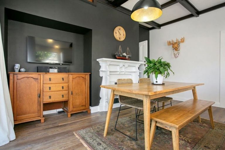 Photo of property in 85 Williams Street, Cambridge, 3434