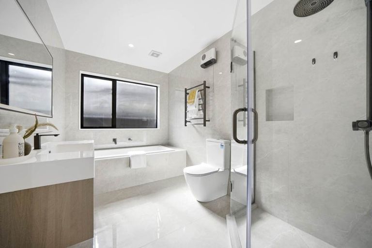 Photo of property in 57 Matangi View Drive, Orewa, 0931