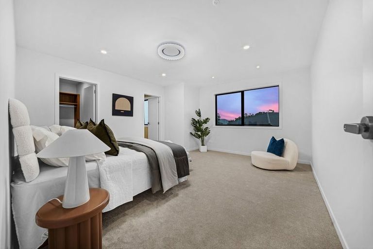 Photo of property in 26b Henriette Place, Totara Park, Auckland, 2576