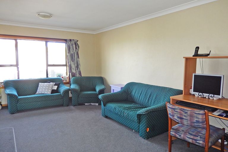 Photo of property in 9 Selwyn Street, South Hill, Oamaru, 9400