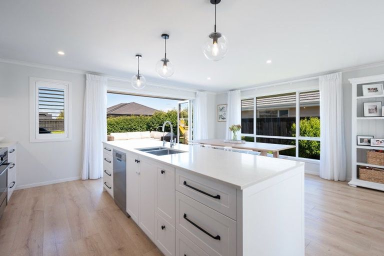 Photo of property in 8 Oakdale Grove, Richmond, 7020