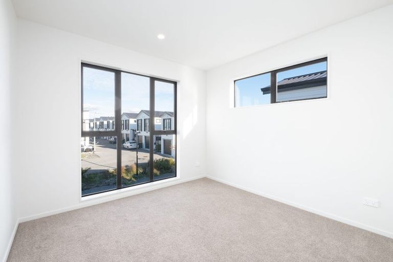 Photo of property in 11 Waotapuke Place, Papakura, 2110