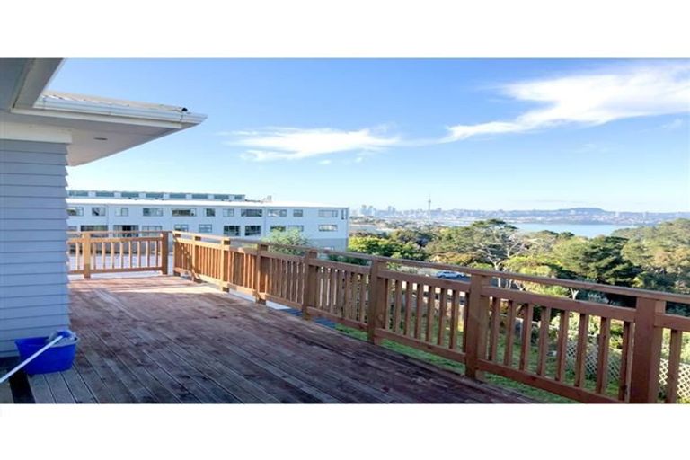 Photo of property in 82a Mokoia Road, Birkenhead, Auckland, 0626