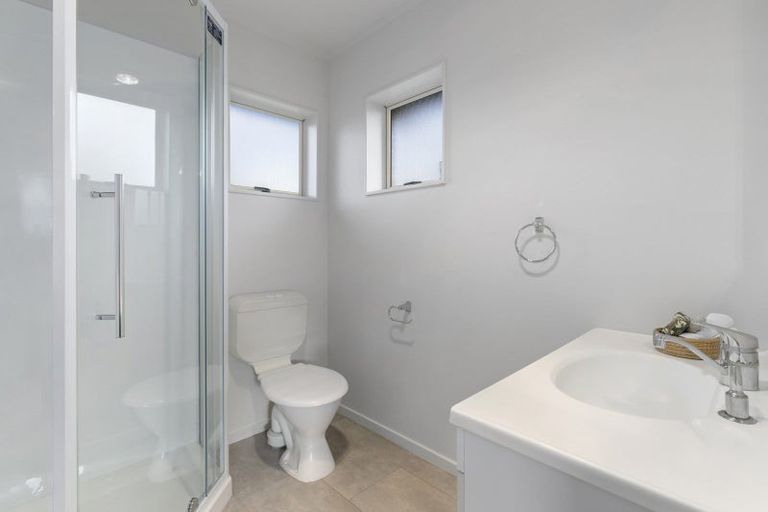 Photo of property in 43 Admiral Crescent, Flagstaff, Hamilton, 3210