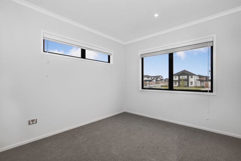 Photo of property in 6a Nohoanga Road, Karaka, Papakura, 2113