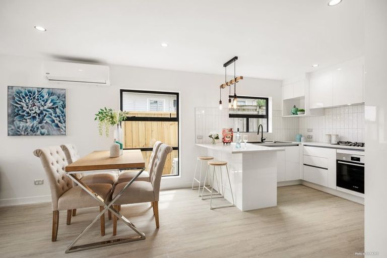 Photo of property in 27a Ben Lora Place, Mangere East, Auckland, 2024