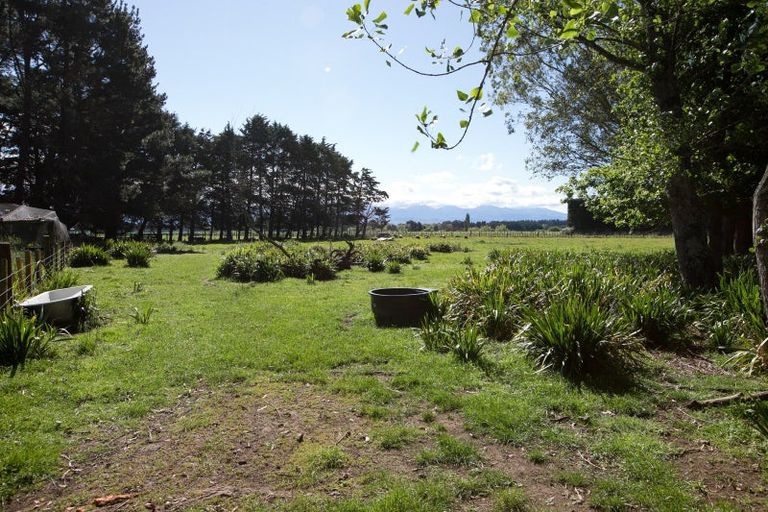 Photo of property in 1 Charlotte Street, Takapau, 4203