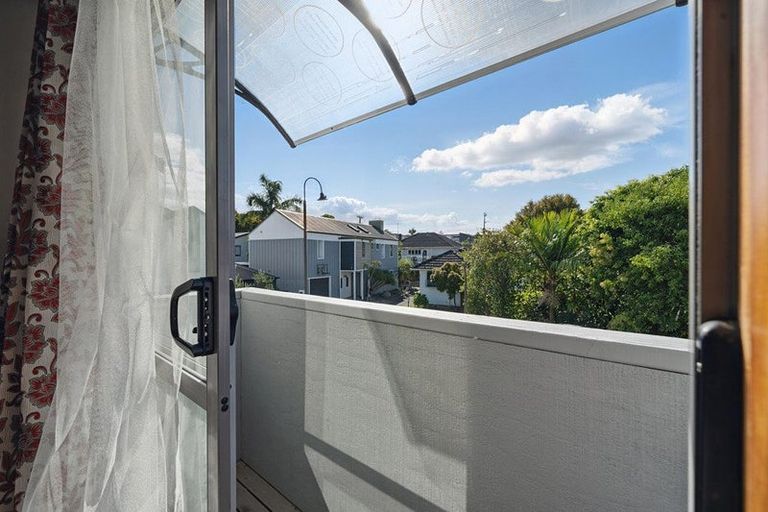 Photo of property in 38f Arawa Street, New Lynn, Auckland, 0600