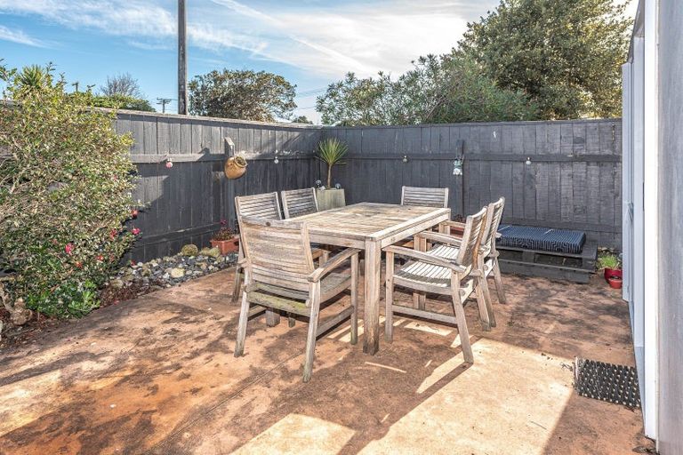 Photo of property in 1 Banks Place, Tawhero, Whanganui, 4501