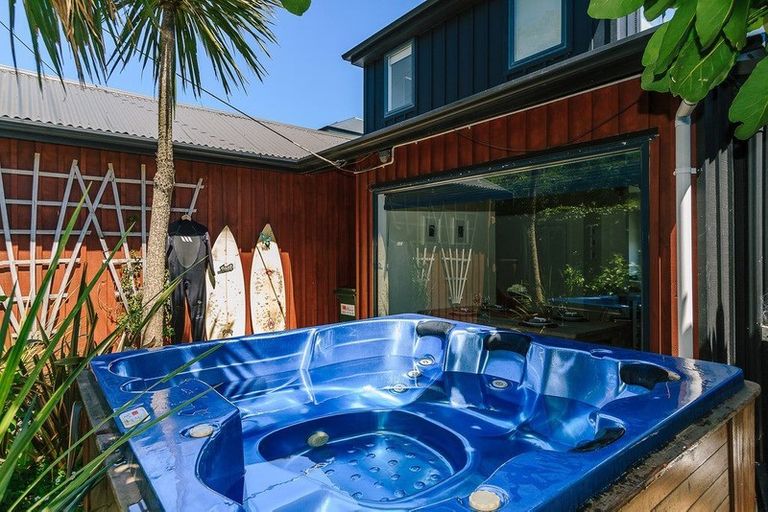 Photo of property in 604 Marine Drive, Days Bay, Lower Hutt, 5013