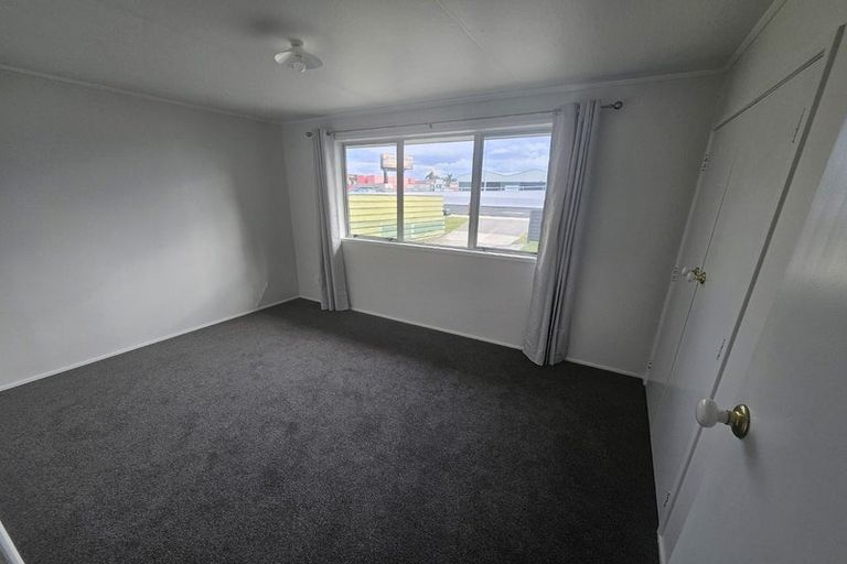 Photo of property in 737a Maunganui Road, Mount Maunganui, 3116