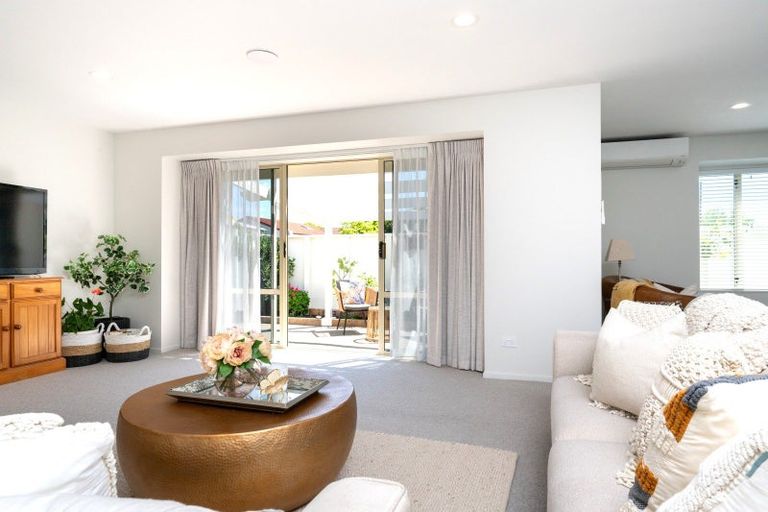 Photo of property in 12a Lucknow Road, Havelock North, 4130