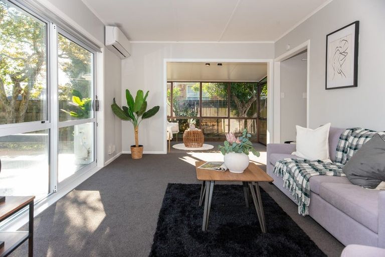 Photo of property in 8 Fenwick Crescent, Hillcrest, Hamilton, 3216