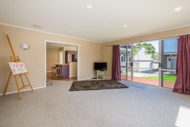 Photo of property in 21 Te Kupe Road, Paraparaumu Beach, Paraparaumu, 5032