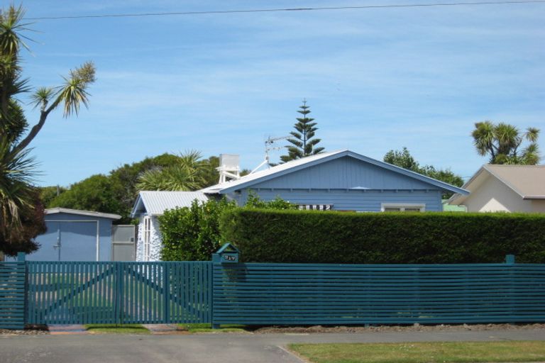Photo of property in 317 Estuary Road, South New Brighton, Christchurch, 8062