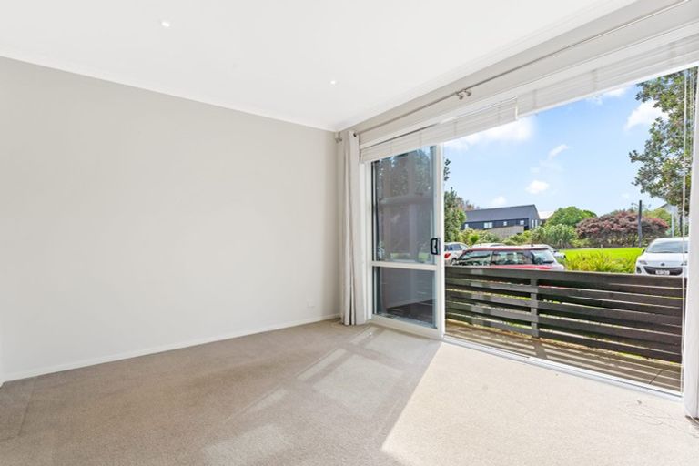 Photo of property in 9 De Havilland Road, Hobsonville, Auckland, 0616